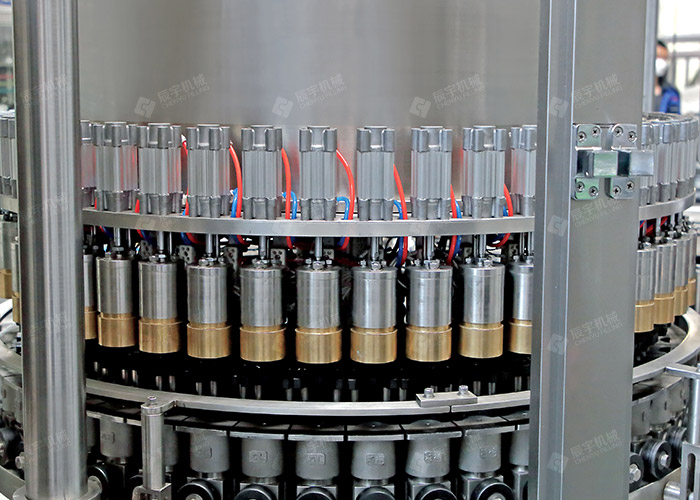 乳飲品鋁箔灌裝機(jī) 乳飲品鋁箔灌裝機(jī)